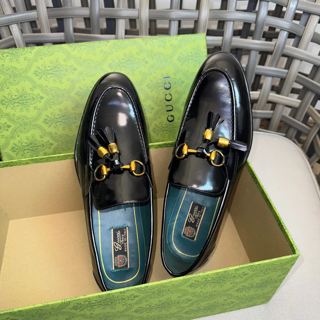 Men's shoes 💰900 Gucci ~ High-end genuine leather outsole men's casual leather shoes | The upper is made of imported original first-layer cowhide material | Classic horsebit decoration | Leather handmade tassel embellishment | Low-key luxury temperament | Comfortable foot feel | Imported genuine leather outsole | First-layer cowhide inner cowhide pad | Fine details Size: 39-44 (customized at 45.46)